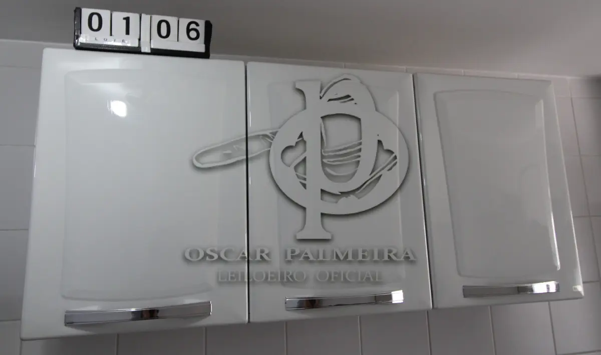 LOTE 106 - LOTE - 0106 - ARMÁRIO 3 PORTAS DE COZINHA SUSPENSO
