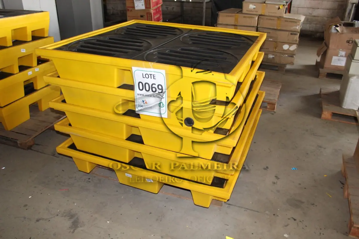 LOTE 069 - MATERIAL DIVERSO