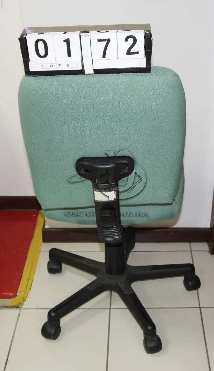 LOTE 172 - LOTE - 0172 - CADEIRA SECRETÁRIA GIRATÓRIA S/ BRAÇO
