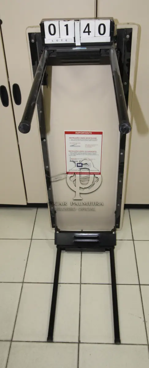 LOTE 140 - LOTE - 0140 - MESA P/ AUDITÓRIO C/ PÉS DOBRÁVEIS