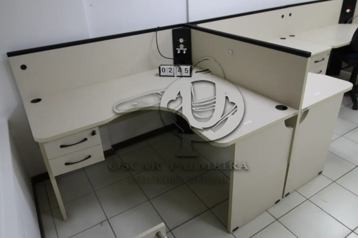 LOTE 245 - LOTE - 0245 - MESA EM L ESTAÇÃO DE TRABALHO CONJ. 2 PÇS.