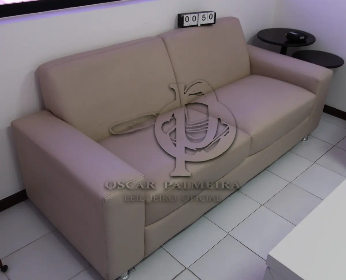 LOTE 050 - LOTE - 0050 - SOFÁ 2 LUGARES CORINO