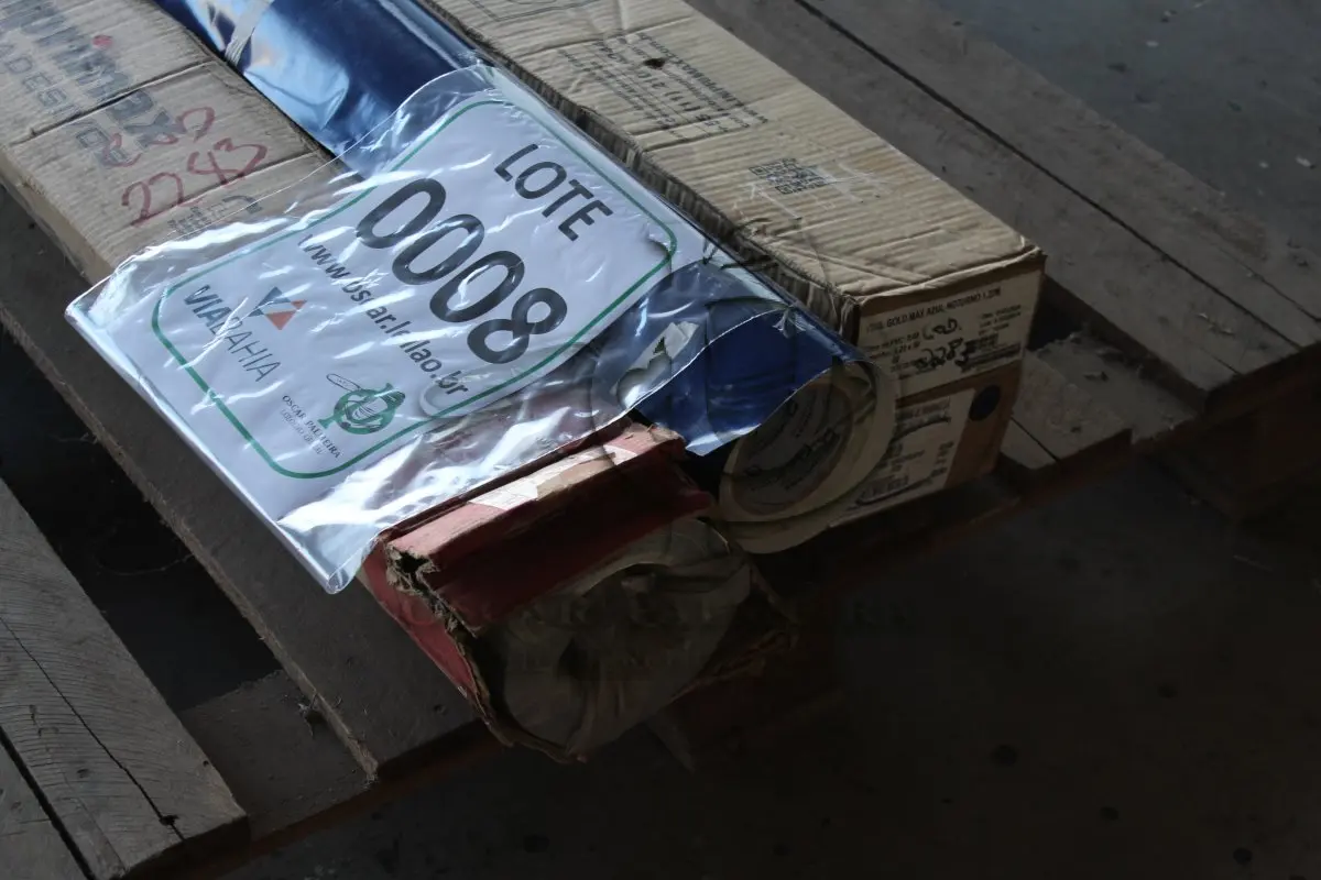 LOTE 008 - MATERIAL DIVERSO