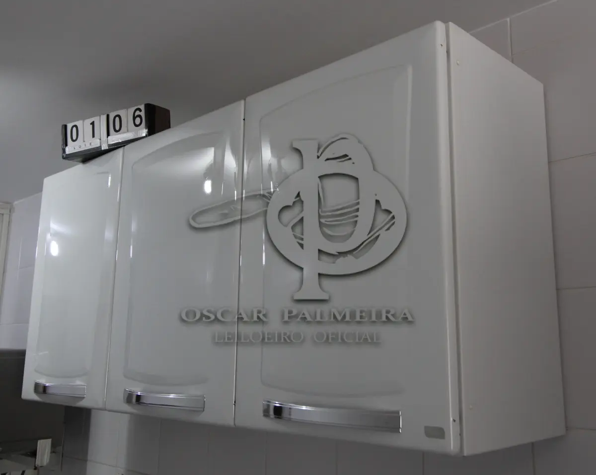 LOTE 106 - LOTE - 0106 - ARMÁRIO 3 PORTAS DE COZINHA SUSPENSO