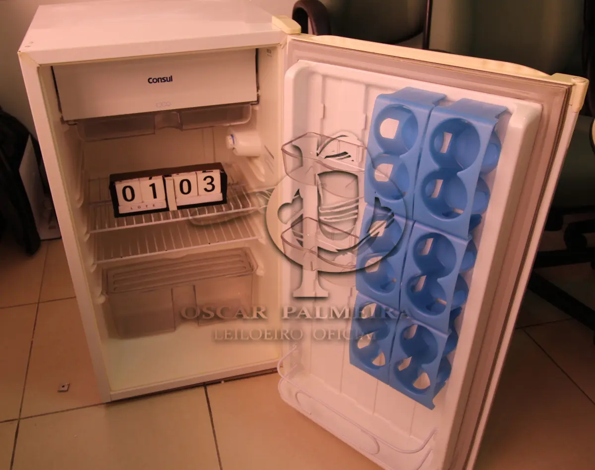 LOTE 103 - LOTE - 0103 - FRIGOBAR