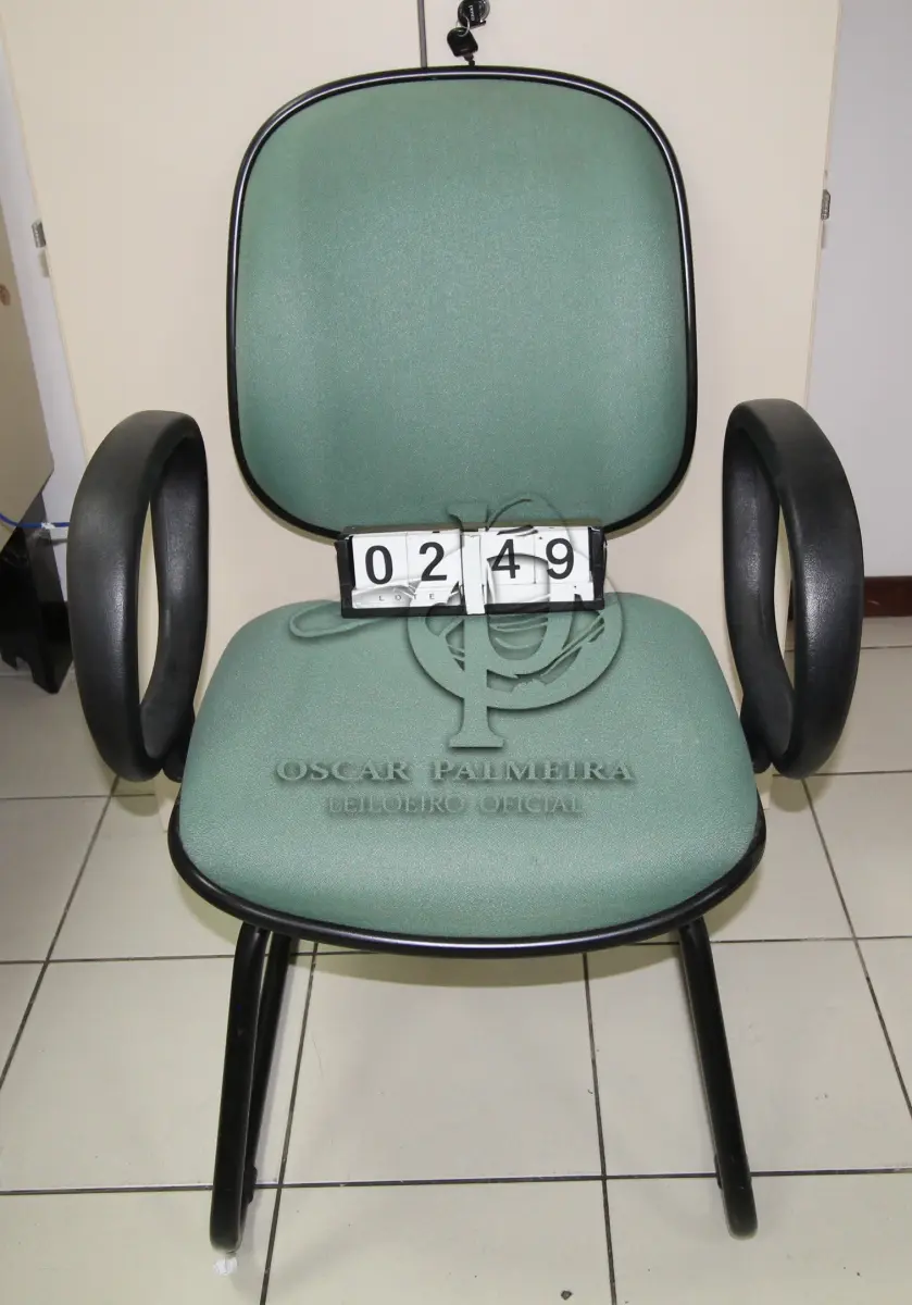 LOTE 249 - LOTE - 0249 - CADEIRA DIRETOR FIXA C/ BRAÇO