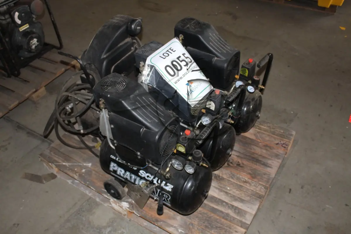 LOTE 055 - MATERIAL DIVERSO