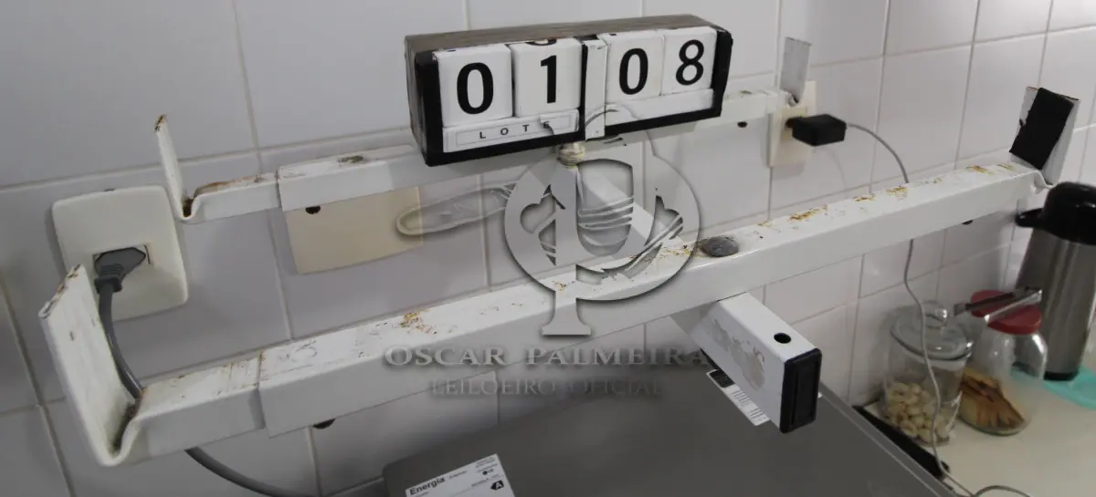 LOTE 108 - LOTE - 0108 - SUPORTE P/ MICRO ONDAS DE PAREDE