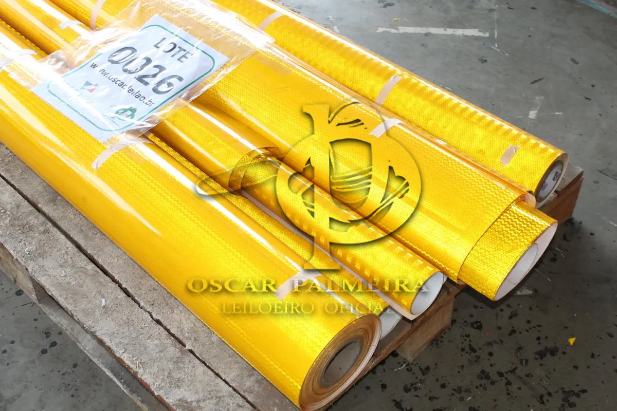 LOTE 026 - MATERIAL DIVERSO