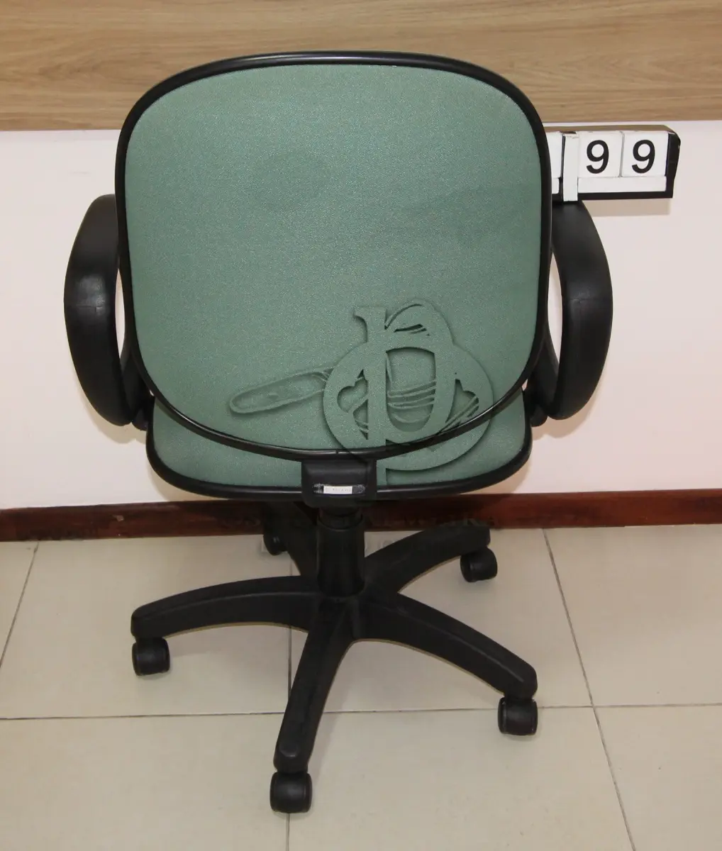 LOTE 099 - LOTE - 0099 - CADEIRA DIRETOR GIRATÓRIA C/ BRAÇO