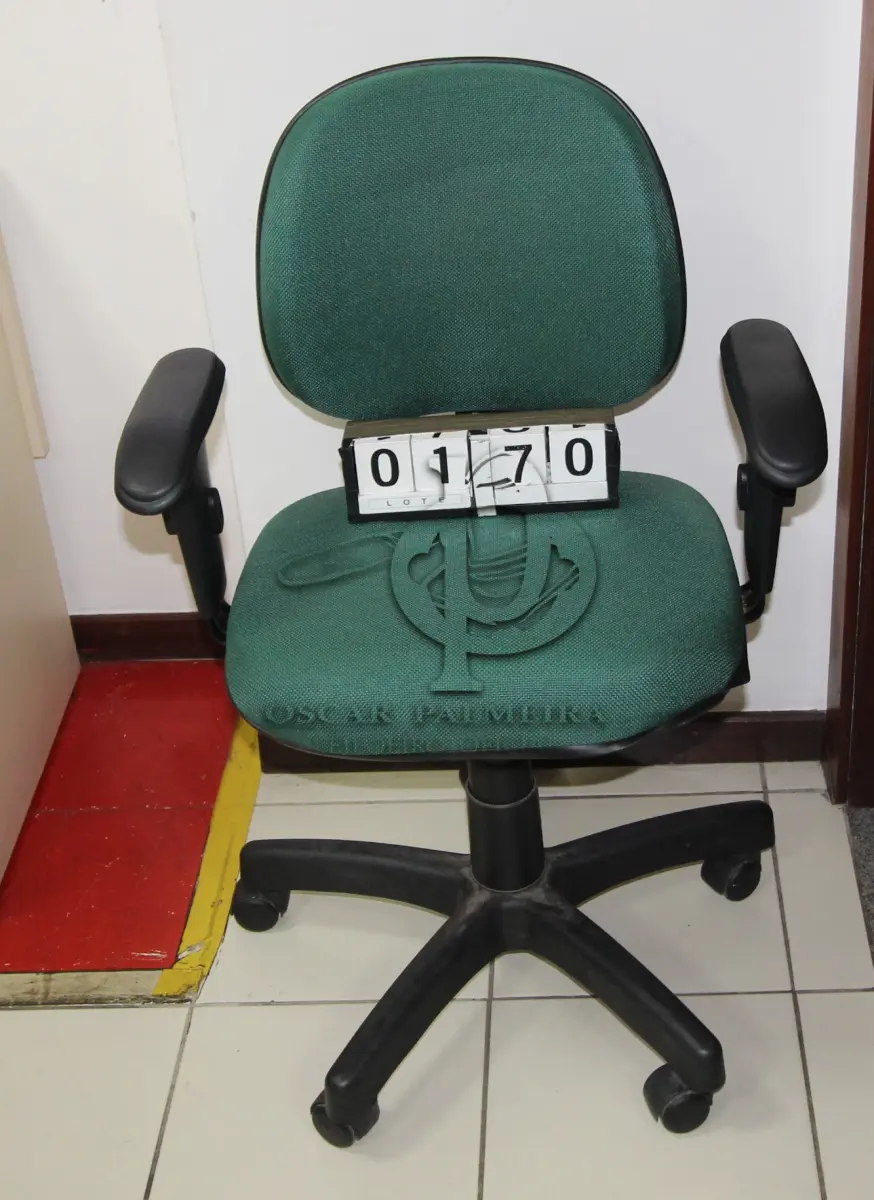 LOTE 170 - LOTE - 0170 - CADEIRA SECRETÁRIA GIRATÓRIA C/ BRAÇO