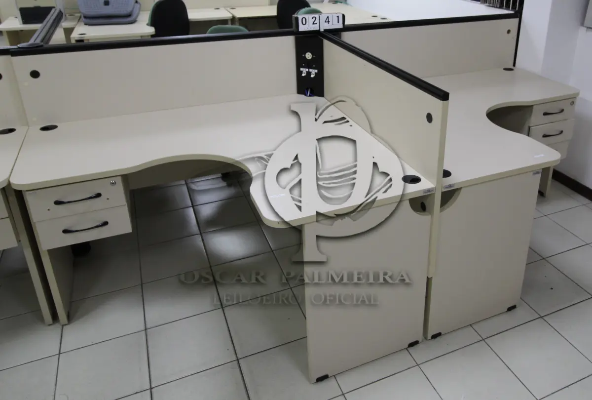 LOTE 241 - LOTE - 0241 - MESA EM L ESTAÇÃO DE TRABALHO CONJ. 2 PÇS.