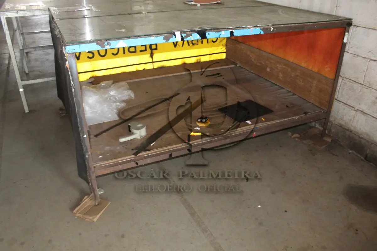 LOTE 065 - MATERIAL DIVERSO