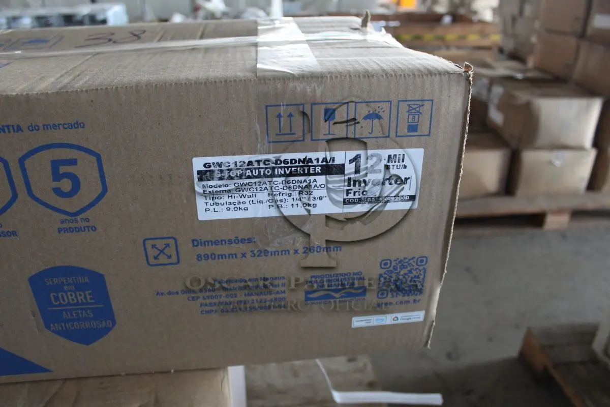 LOTE 045 - MATERIAL DIVERSO