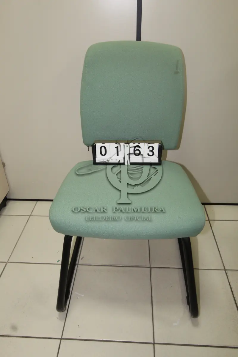 LOTE 163 - LOTE - 0163 - CADEIRA DIRETOR FIXA S/ BRAÇO