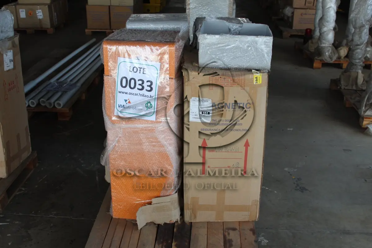 LOTE 033 - MATERIAL DIVERSO