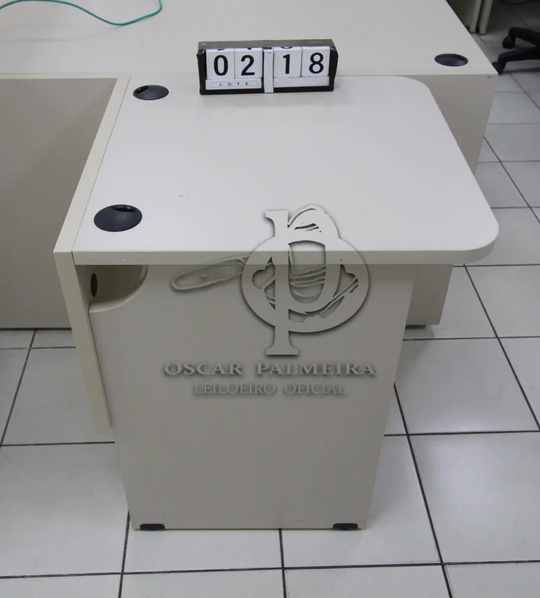 LOTE 218 - LOTE - 0218 - MESA SUPORTE P/ IMPRESSORA