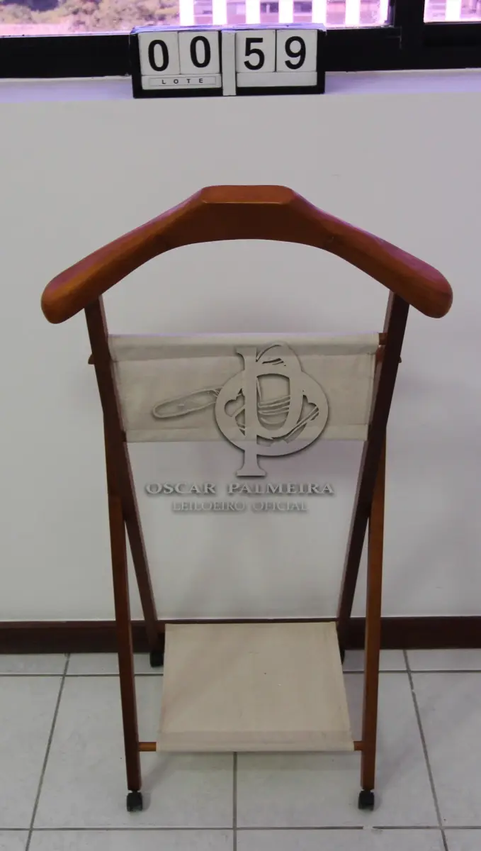 LOTE 059 - LOTE - 0059 - PORTA PALETÓ