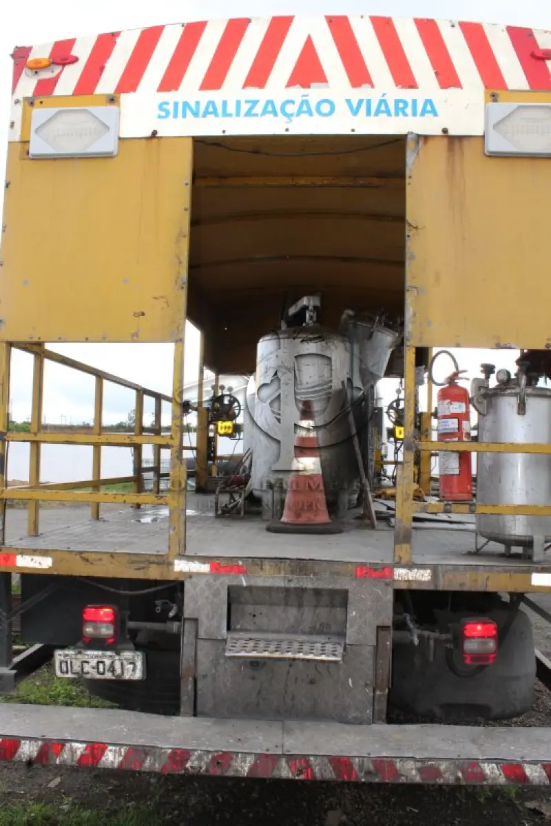 LOTE 124 - CAMINHÃO DE PINTURA, VW/13.190