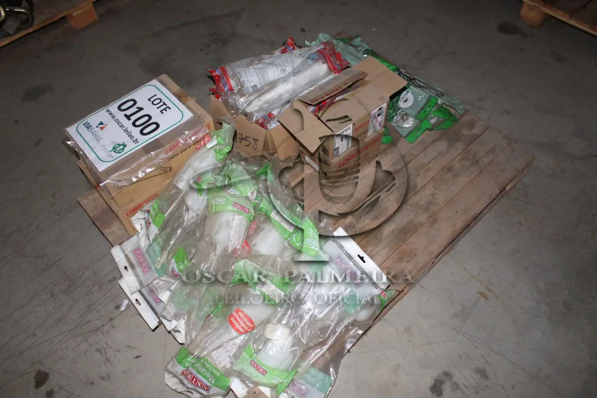 LOTE 100 - MATERIAL DIVERSO