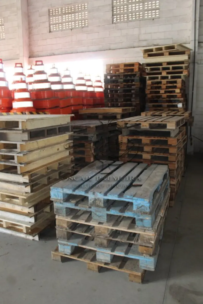 LOTE 175 - MATERIAL DIVERSO