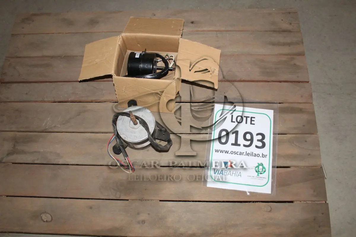 LOTE 193 - MATERIAL DIVERSO