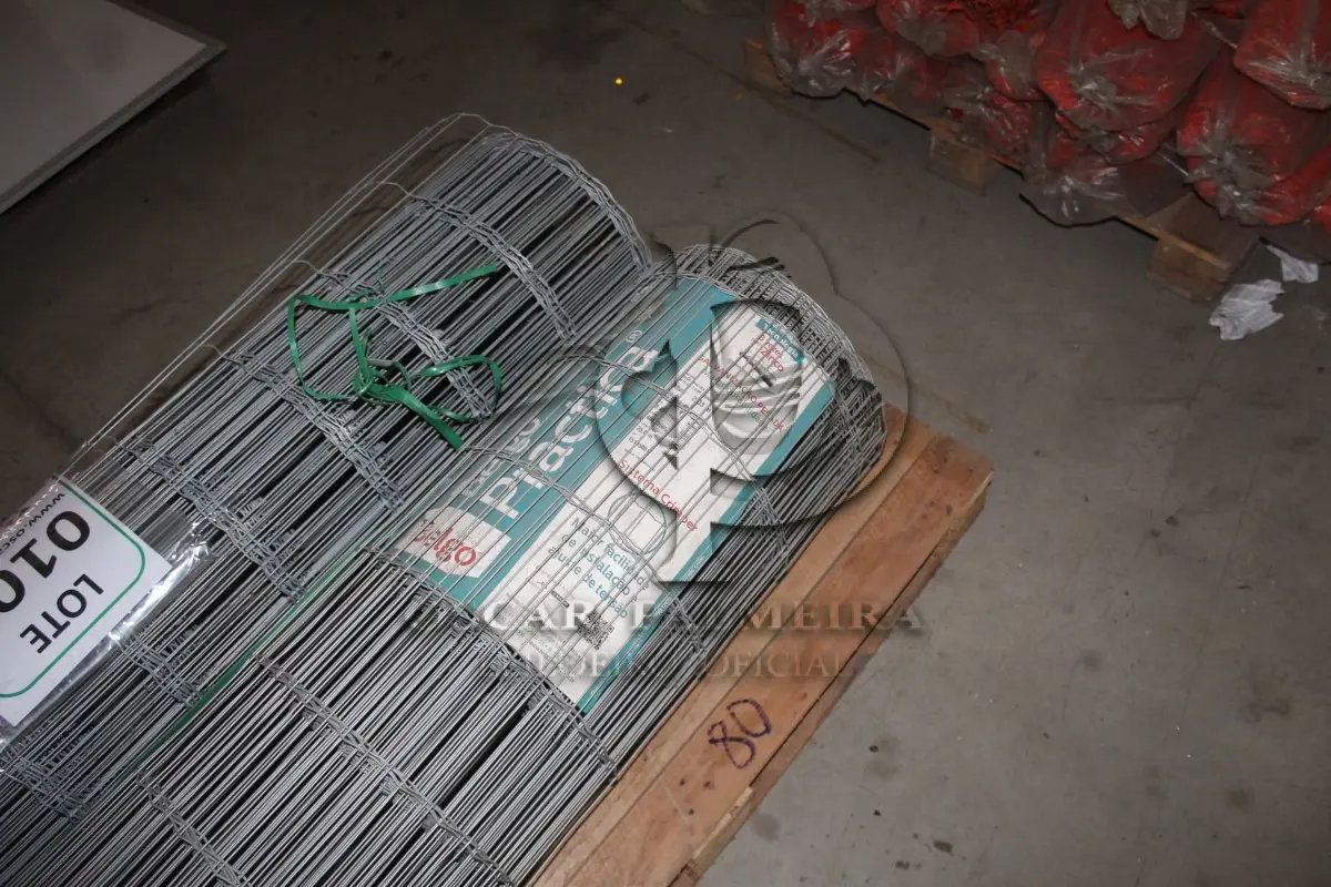 LOTE 107 - MATERIAL DIVERSO