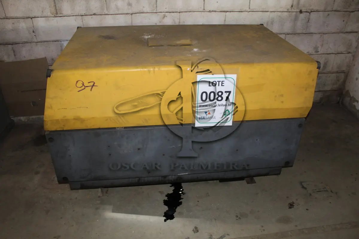 LOTE 087 - MATERIAL DIVERSO