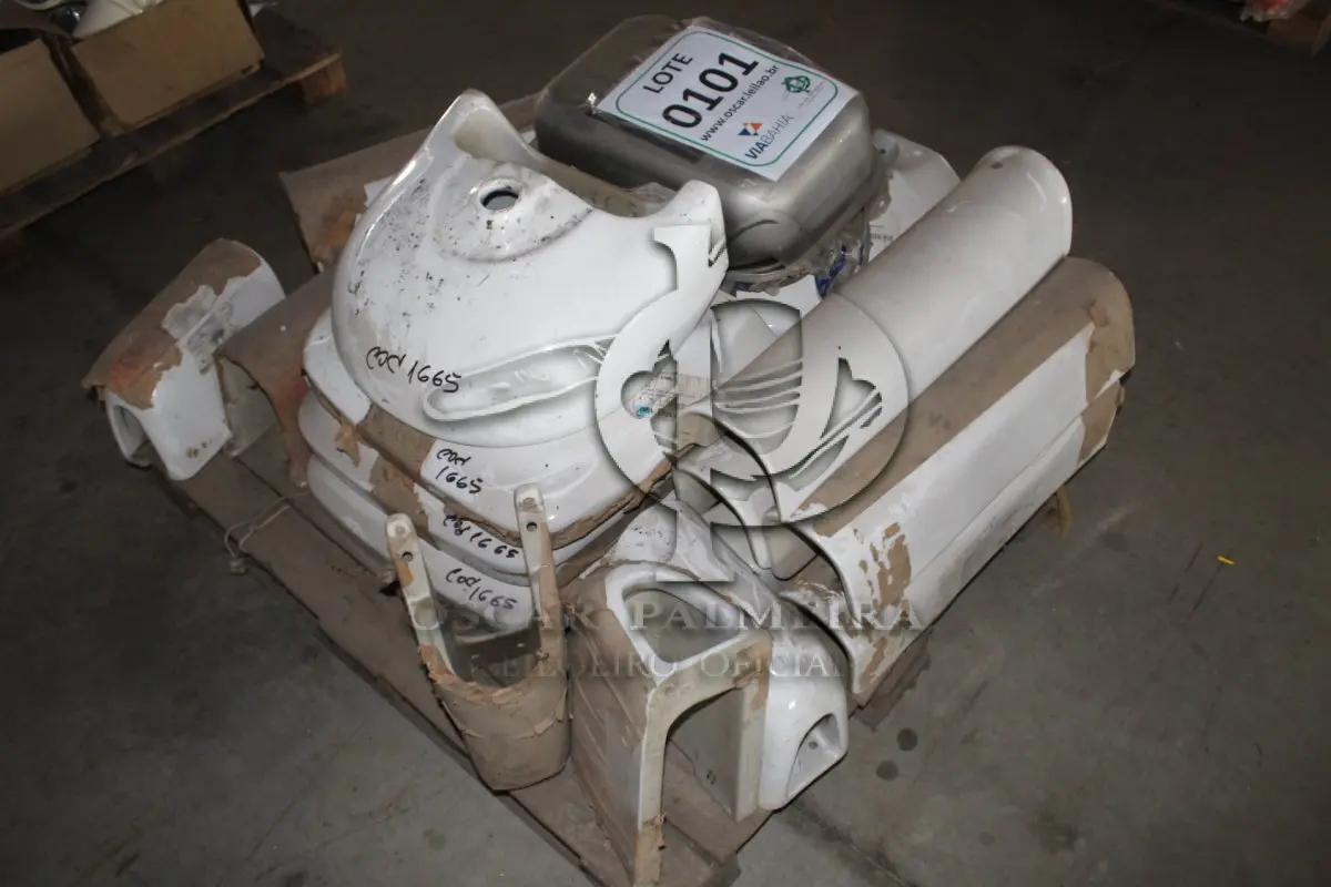 LOTE 101 - MATERIAL DIVERSO