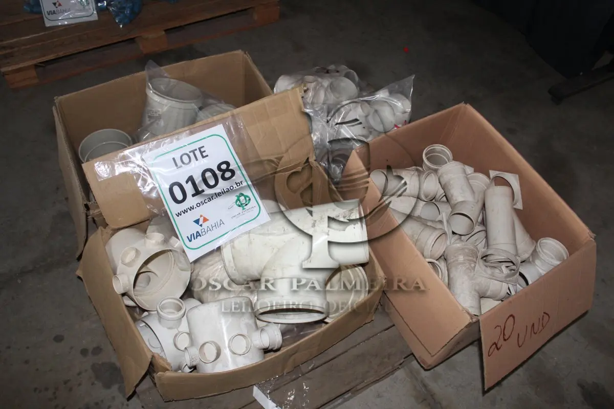 LOTE 108 - MATERIAL DIVERSO