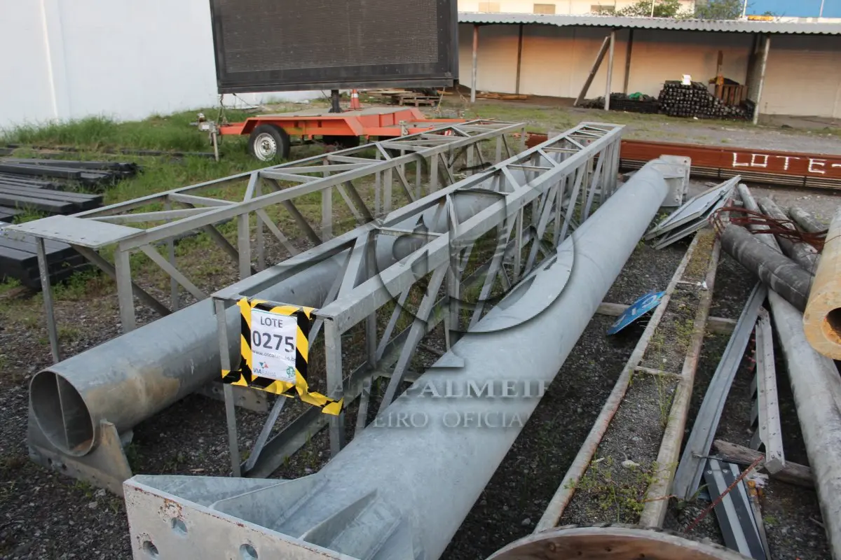 LOTE 275 - MATERIAL DIVERSO