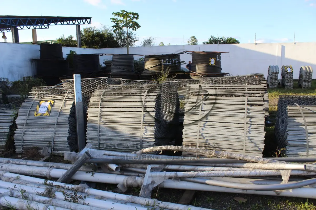 LOTE 268 - MATERIAL DIVERSO