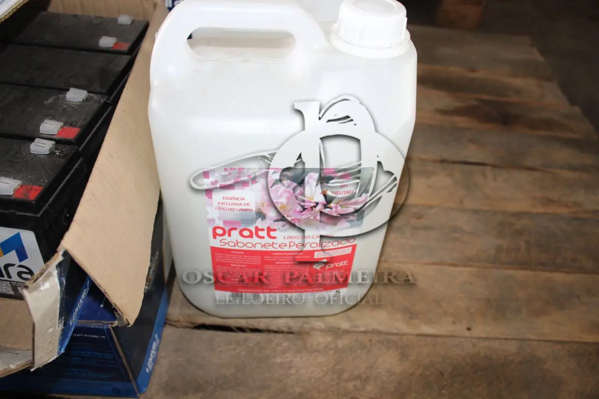 LOTE 162 - MATERIAL DIVERSO