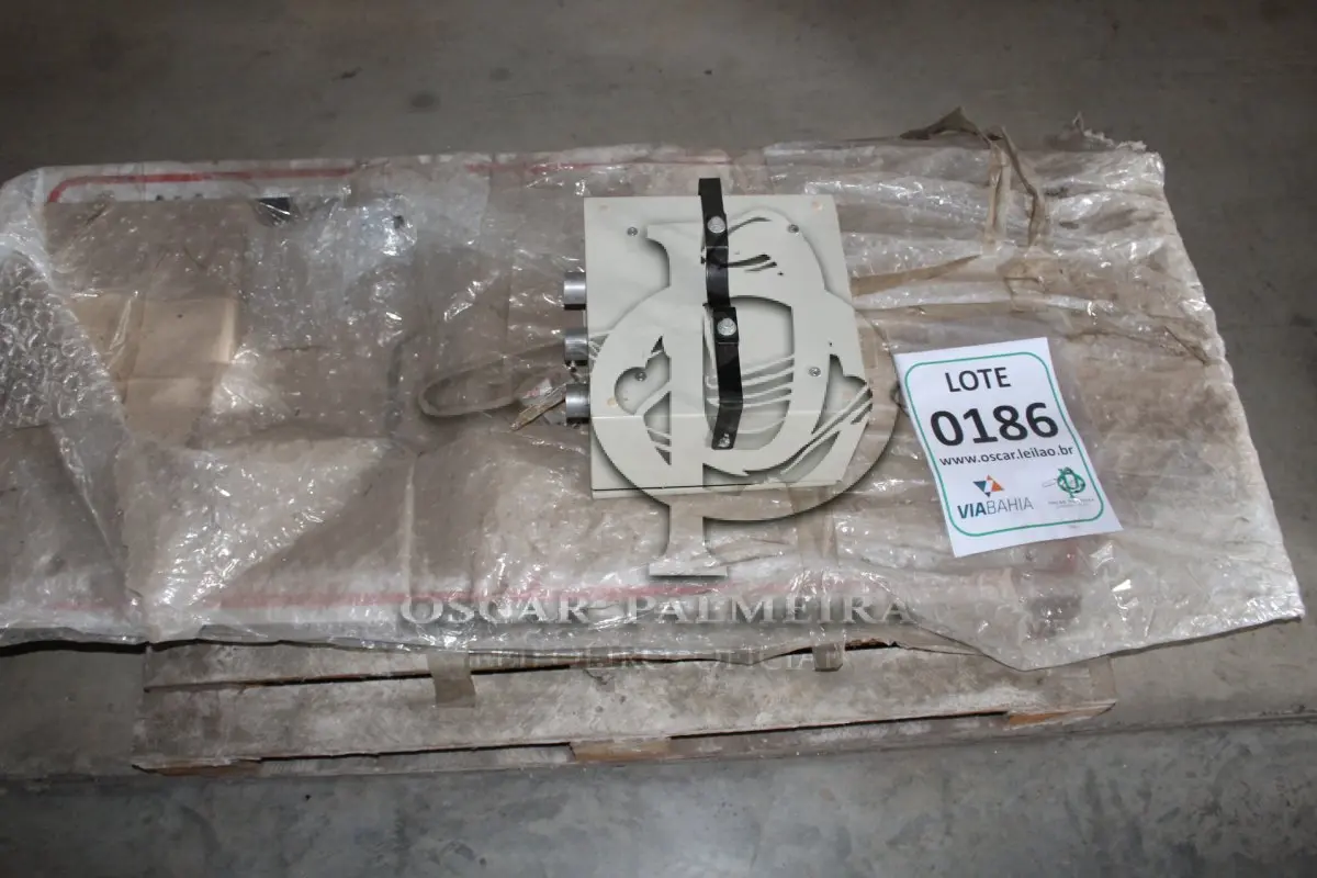 LOTE 186 - MATERIAL DIVERSO