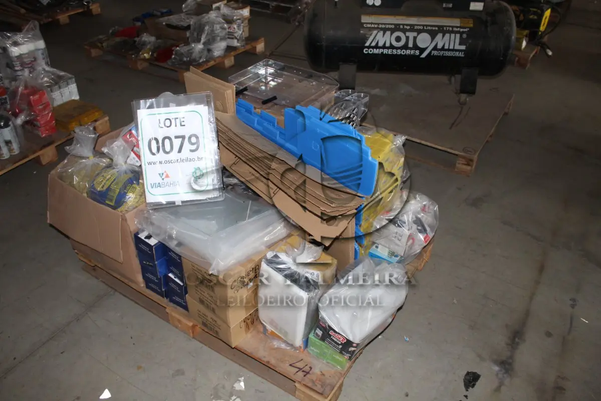 LOTE 079 - MATERIAL DIVERSO