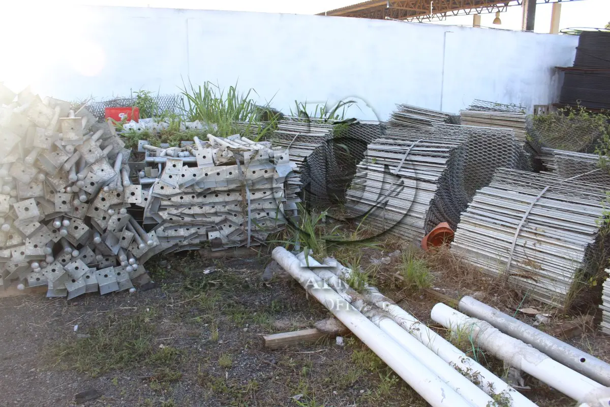 LOTE 268 - MATERIAL DIVERSO