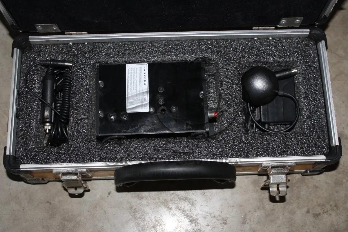 LOTE 230 - MATERIAL DIVERSO