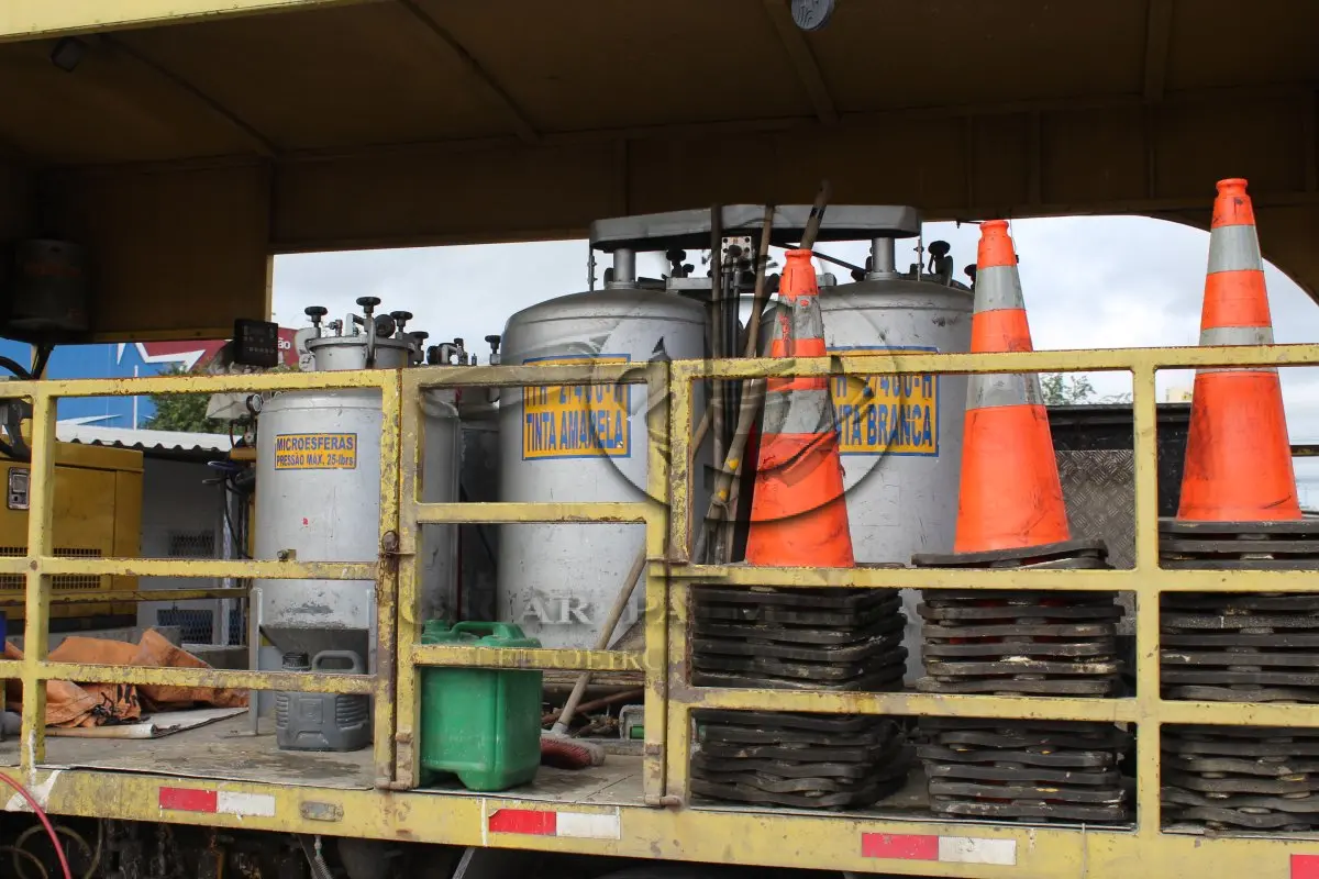 LOTE 123 - CAMINHÃO DE PINTURA, VW/13.190