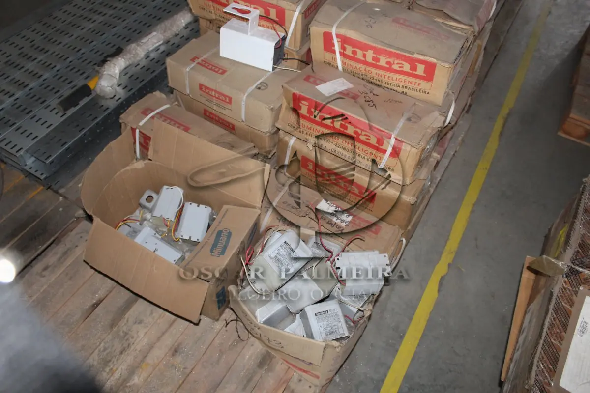 LOTE 149 - MATERIAL DIVERSO