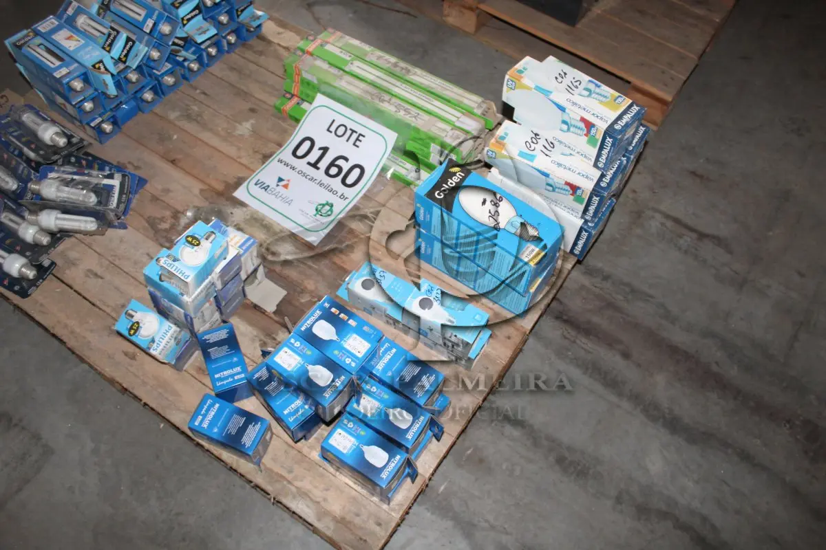 LOTE 160 - MATERIAL DIVERSO