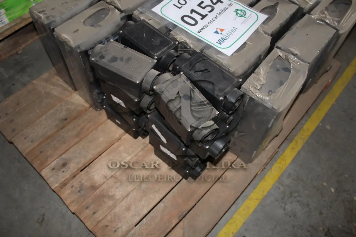 LOTE 154 - MATERIAL DIVERSO