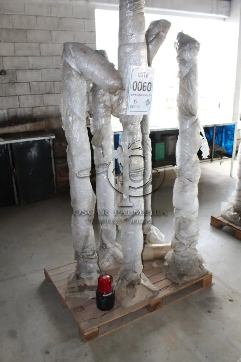 LOTE 060 - MATERIAL DIVERSO