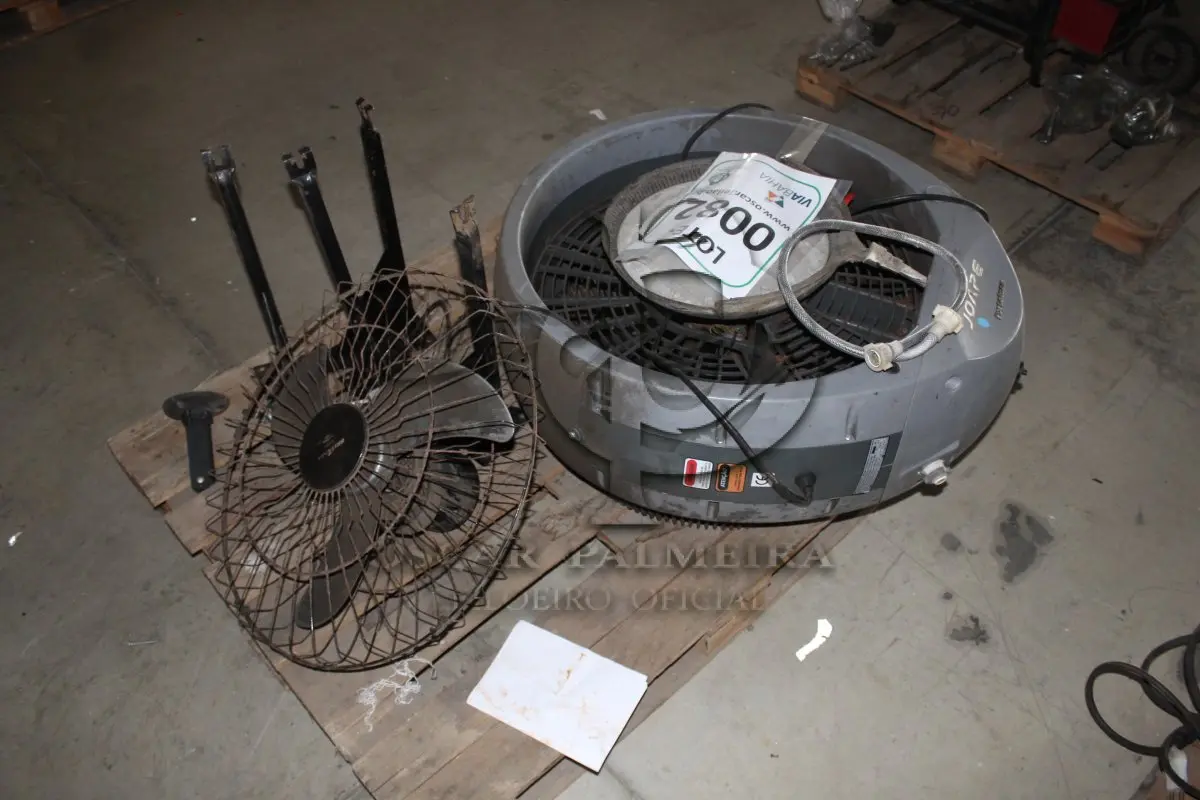 LOTE 082 - MATERIAL DIVERSO