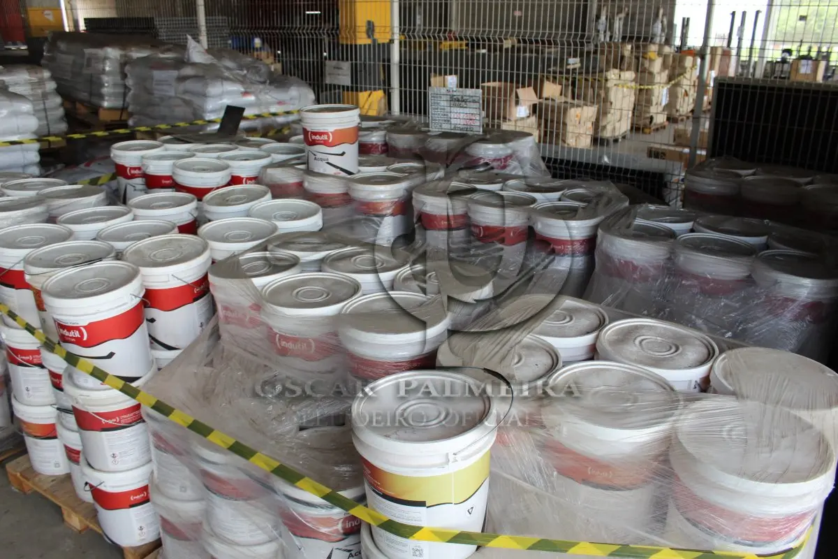 LOTE 168 - MATERIAL DIVERSO