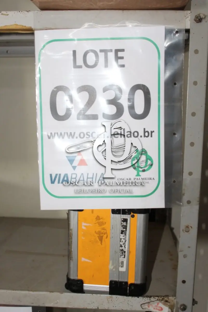 LOTE 230 - MATERIAL DIVERSO