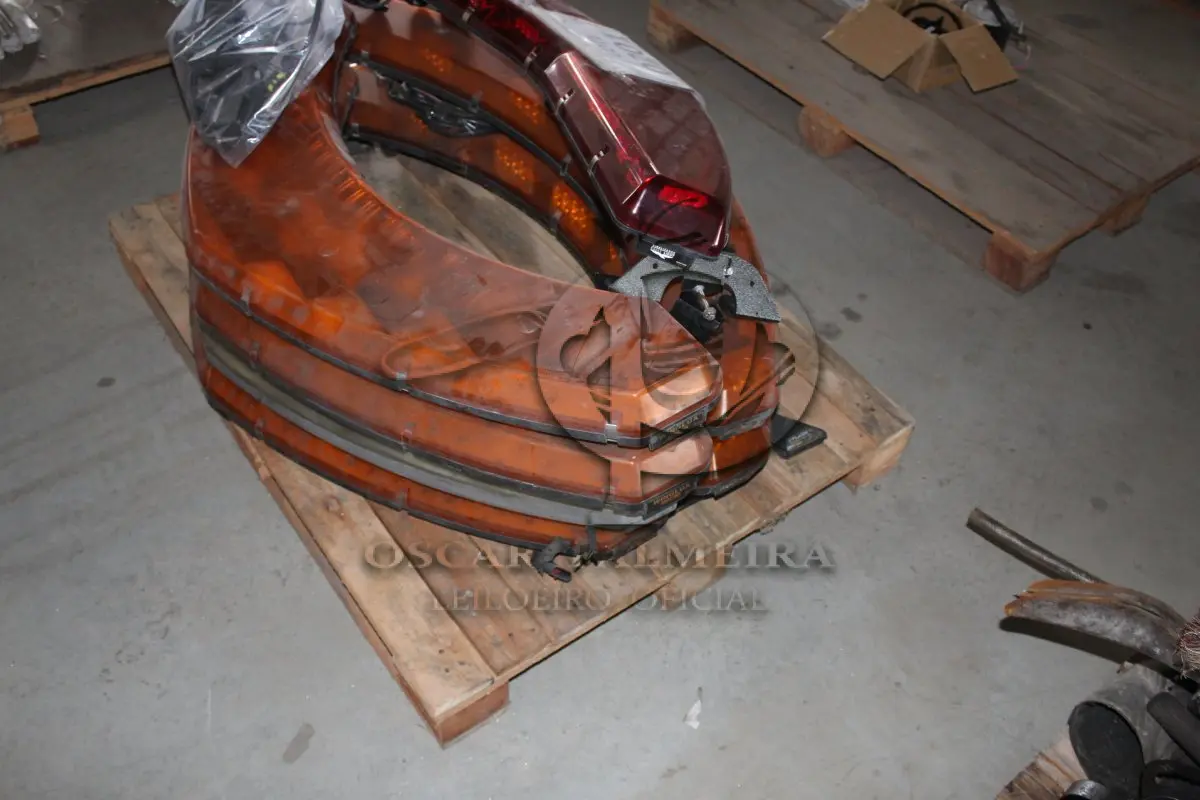 LOTE 201 - MATERIAL DIVERSO