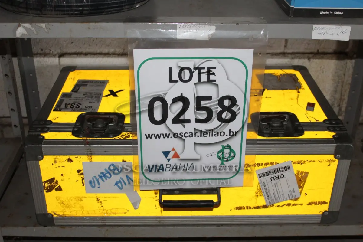 LOTE 258 - MATERIAL DIVERSO