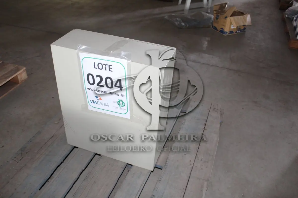 LOTE 204 - MATERIAL DIVERSO