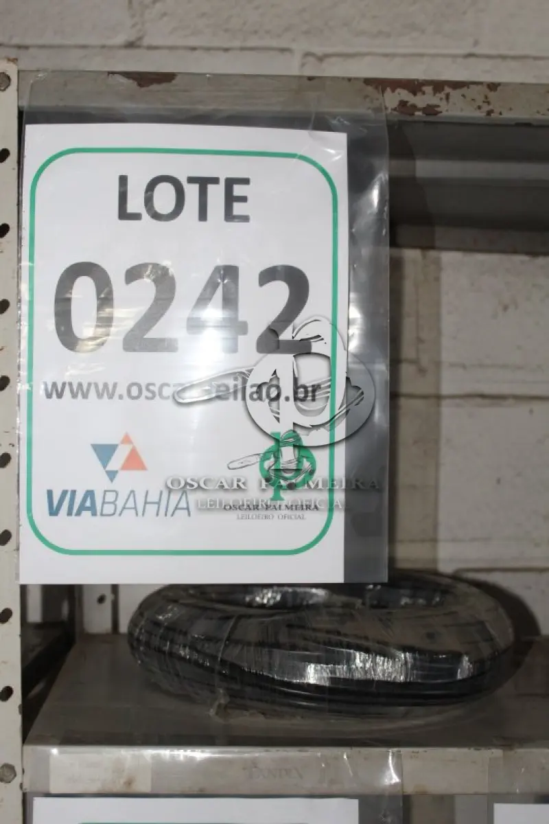LOTE 242 - MATERIAL DIVERSO