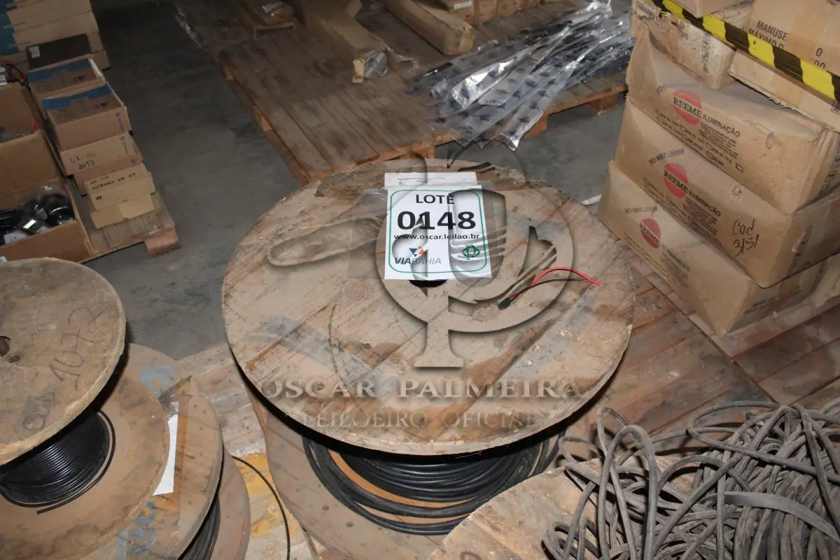 LOTE 148 - MATERIAL DIVERSO